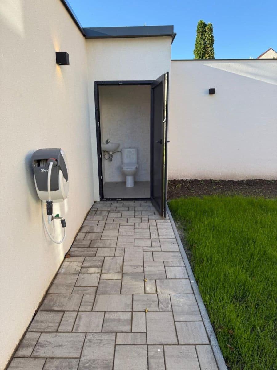 Prodej domu 200 m², pozemek 800 m², Moravany, Jihomoravský kraj Prodej domu 200 m², pozemek 800 m², Moravany, Jihomoravský kraj