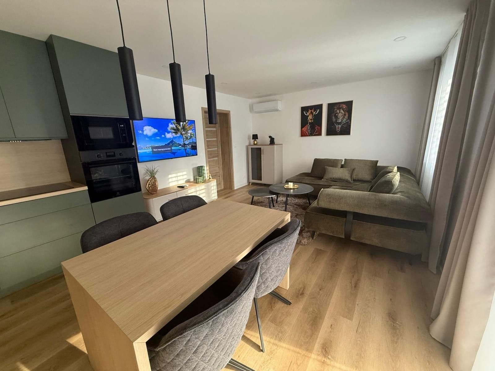 Prodej domu 200 m², pozemek 800 m², Moravany, Jihomoravský kraj Prodej domu 200 m², pozemek 800 m², Moravany, Jihomoravský kraj