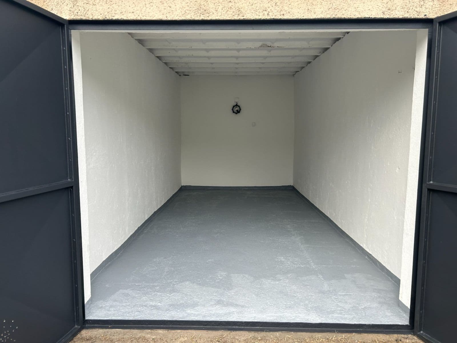 Prodej garáže 18 m², Mladá Boleslav, Středočeský kraj Prodej garáže 18 m², Mladá Boleslav, Středočeský kraj