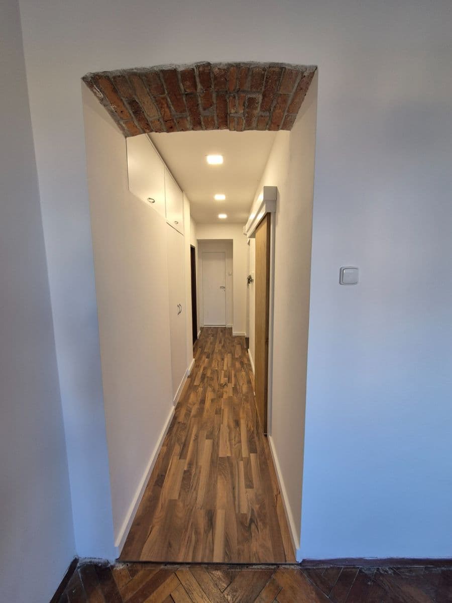 Prodej bytu 2+1 95 m², Skřivánčí, Jablonec nad Nisou, Liberecký kraj Prodej bytu 2+1 95 m², Skřivánčí, Jablonec nad Nisou, Liberecký kraj