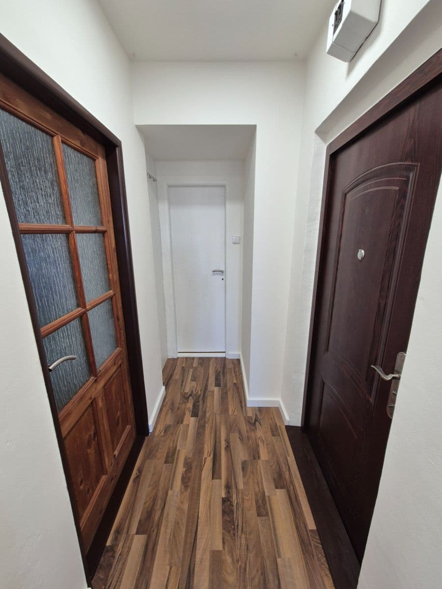 Prodej bytu 2+1 95 m², Skřivánčí, Jablonec nad Nisou, Liberecký kraj Prodej bytu 2+1 95 m², Skřivánčí, Jablonec nad Nisou, Liberecký kraj