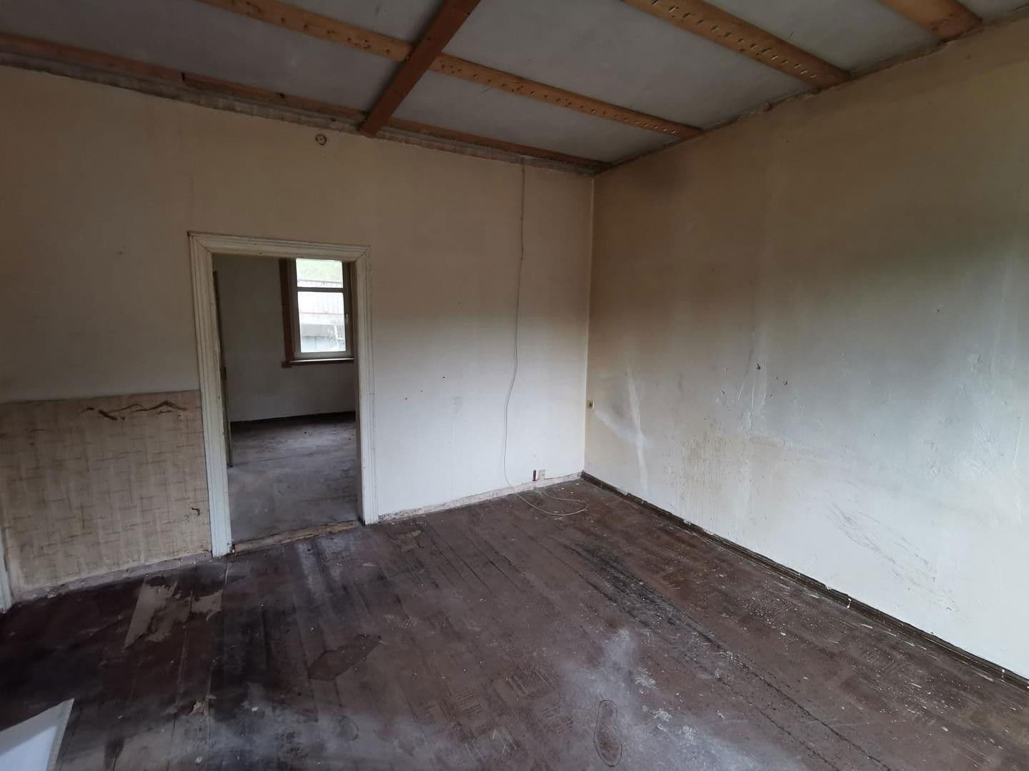 Prodej domu 158 m², pozemek 406 m², Schleussinger Straße 29, Ilmenava, Durynsko Prodej domu 158 m², pozemek 406 m², Schleussinger Straße 29, Ilmenava, Durynsko