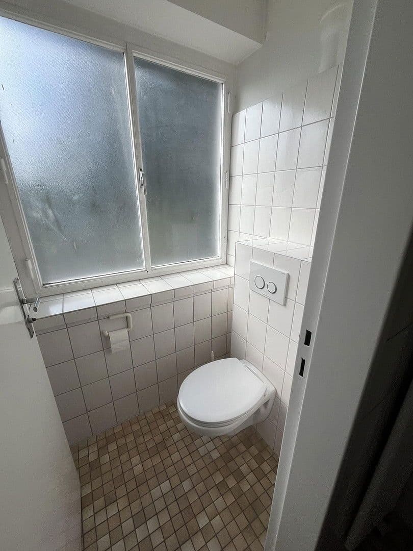 Pronájem nebytového prostoru 100 m², Römerstrasse 216, Heidelberg, Bádensko-Württembersko Pronájem nebytového prostoru 100 m², Römerstrasse 216, Heidelberg, Bádensko-Württembersko