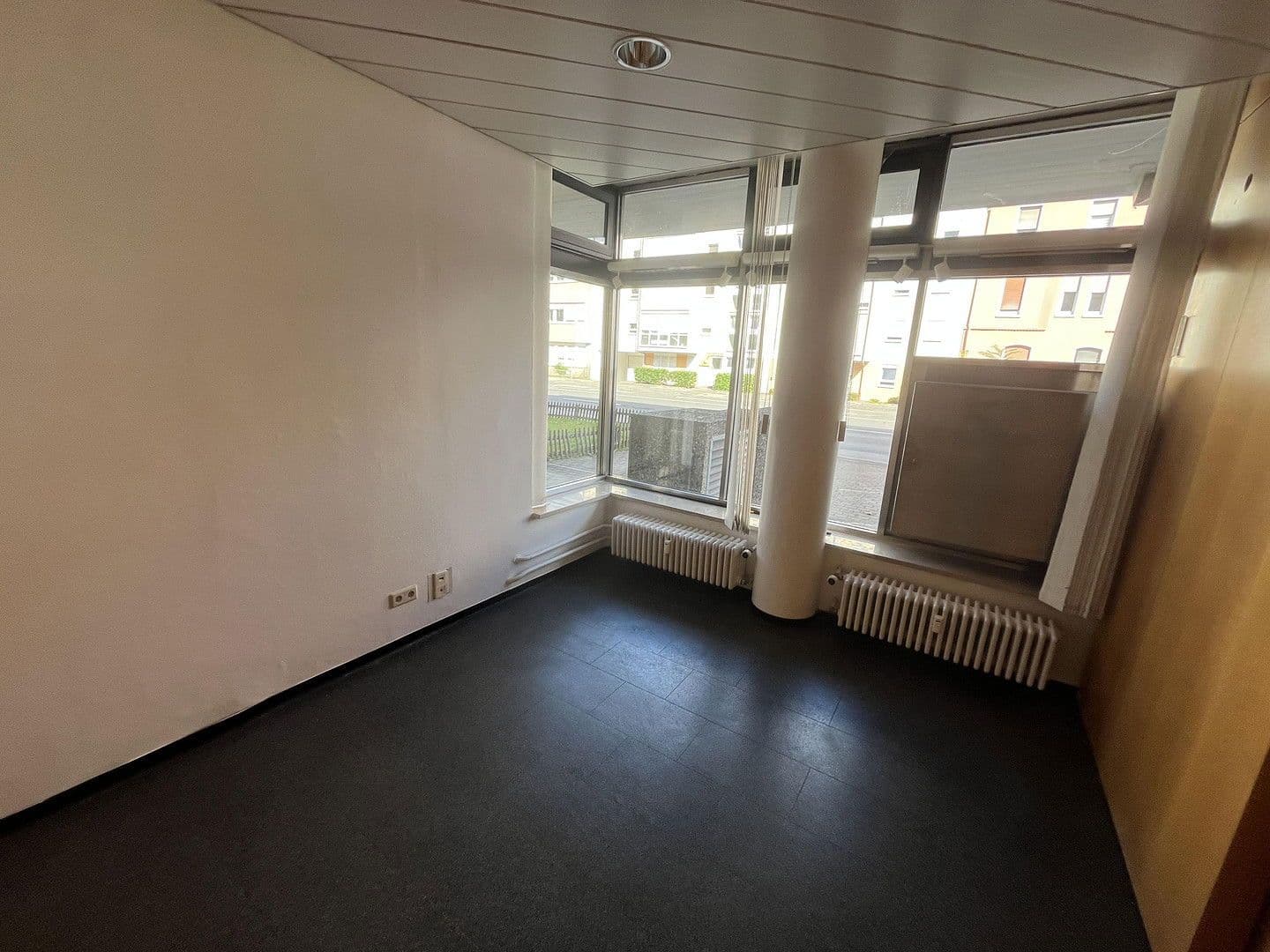 Pronájem nebytového prostoru 100 m², Römerstrasse 216, Heidelberg, Bádensko-Württembersko Pronájem nebytového prostoru 100 m², Römerstrasse 216, Heidelberg, Bádensko-Württembersko