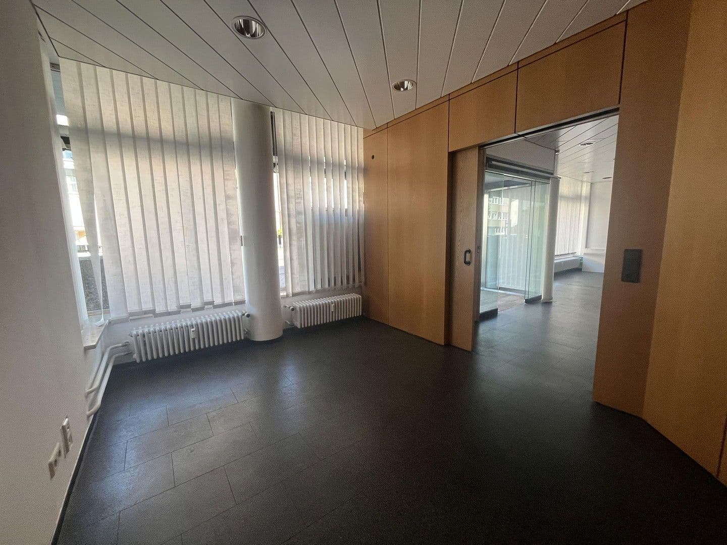 Pronájem nebytového prostoru 100 m², Römerstrasse 216, Heidelberg, Bádensko-Württembersko Pronájem nebytového prostoru 100 m², Römerstrasse 216, Heidelberg, Bádensko-Württembersko