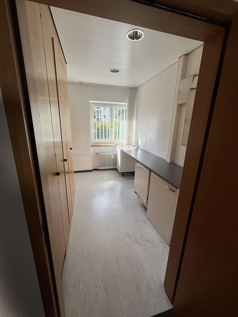 Pronájem nebytového prostoru 100 m², Römerstrasse 216, Heidelberg, Bádensko-Württembersko Pronájem nebytového prostoru 100 m², Römerstrasse 216, Heidelberg, Bádensko-Württembersko