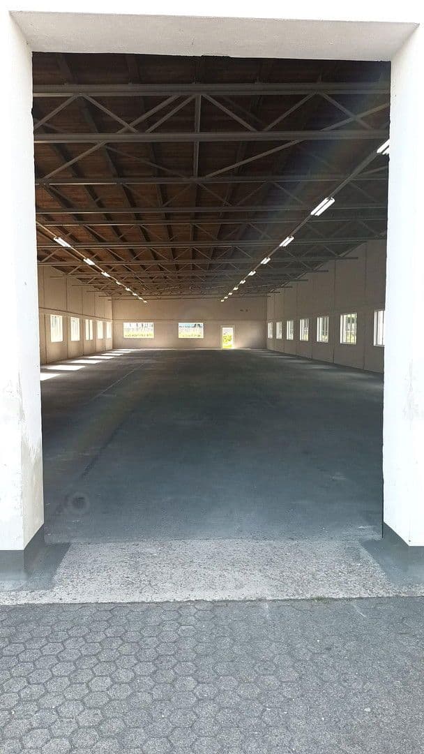 Pronájem nebytového prostoru 860 m², Neunkirchen, Severní Porýní-Vestfálsko Pronájem nebytového prostoru 860 m², Neunkirchen, Severní Porýní-Vestfálsko