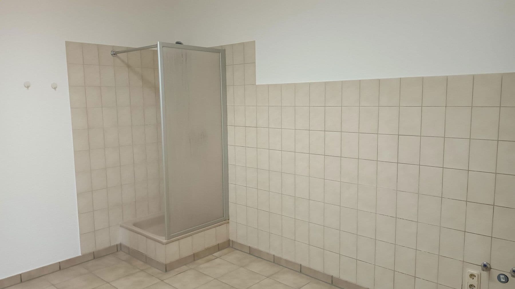 Pronájem nebytového prostoru 860 m², Neunkirchen, Severní Porýní-Vestfálsko Pronájem nebytového prostoru 860 m², Neunkirchen, Severní Porýní-Vestfálsko