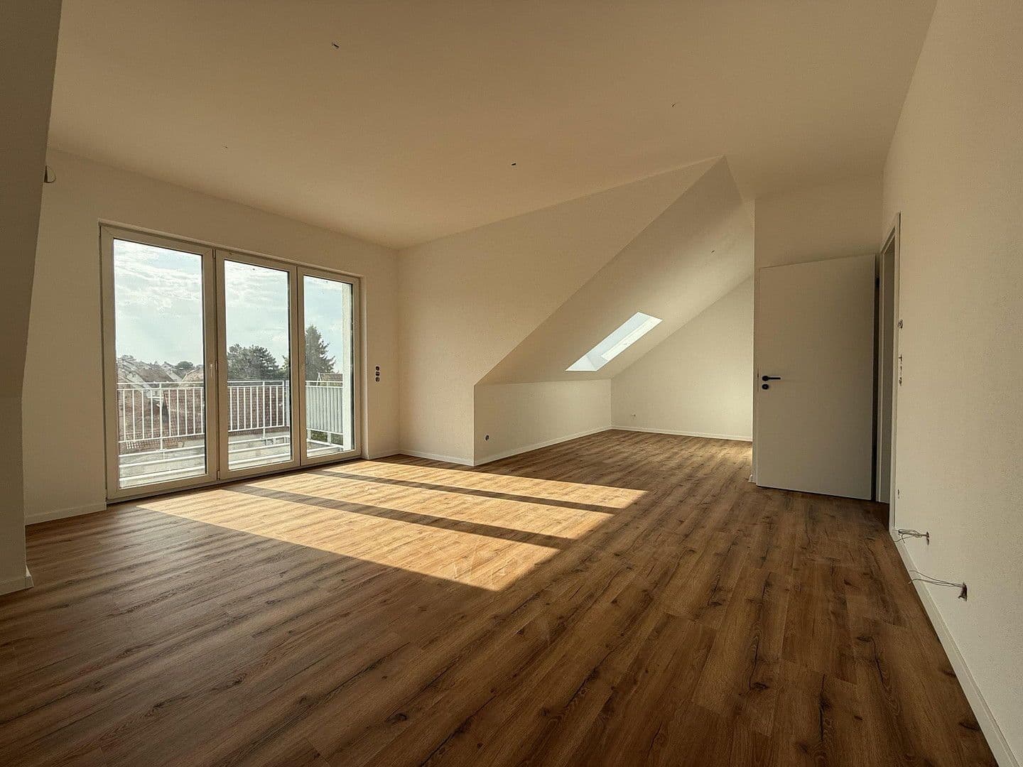 Pronájem bytu 3+1 65 m², Oberdorfstraße 1, Friesenheim, Bádensko-Württembersko Pronájem bytu 3+1 65 m², Oberdorfstraße 1, Friesenheim, Bádensko-Württembersko