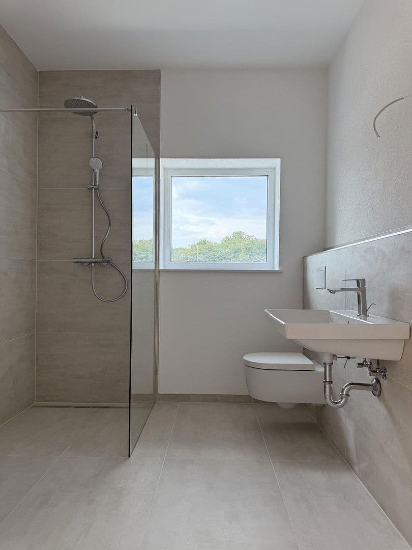 Pronájem bytu 3+1 65 m², Oberdorfstraße 1, Friesenheim, Bádensko-Württembersko Pronájem bytu 3+1 65 m², Oberdorfstraße 1, Friesenheim, Bádensko-Württembersko