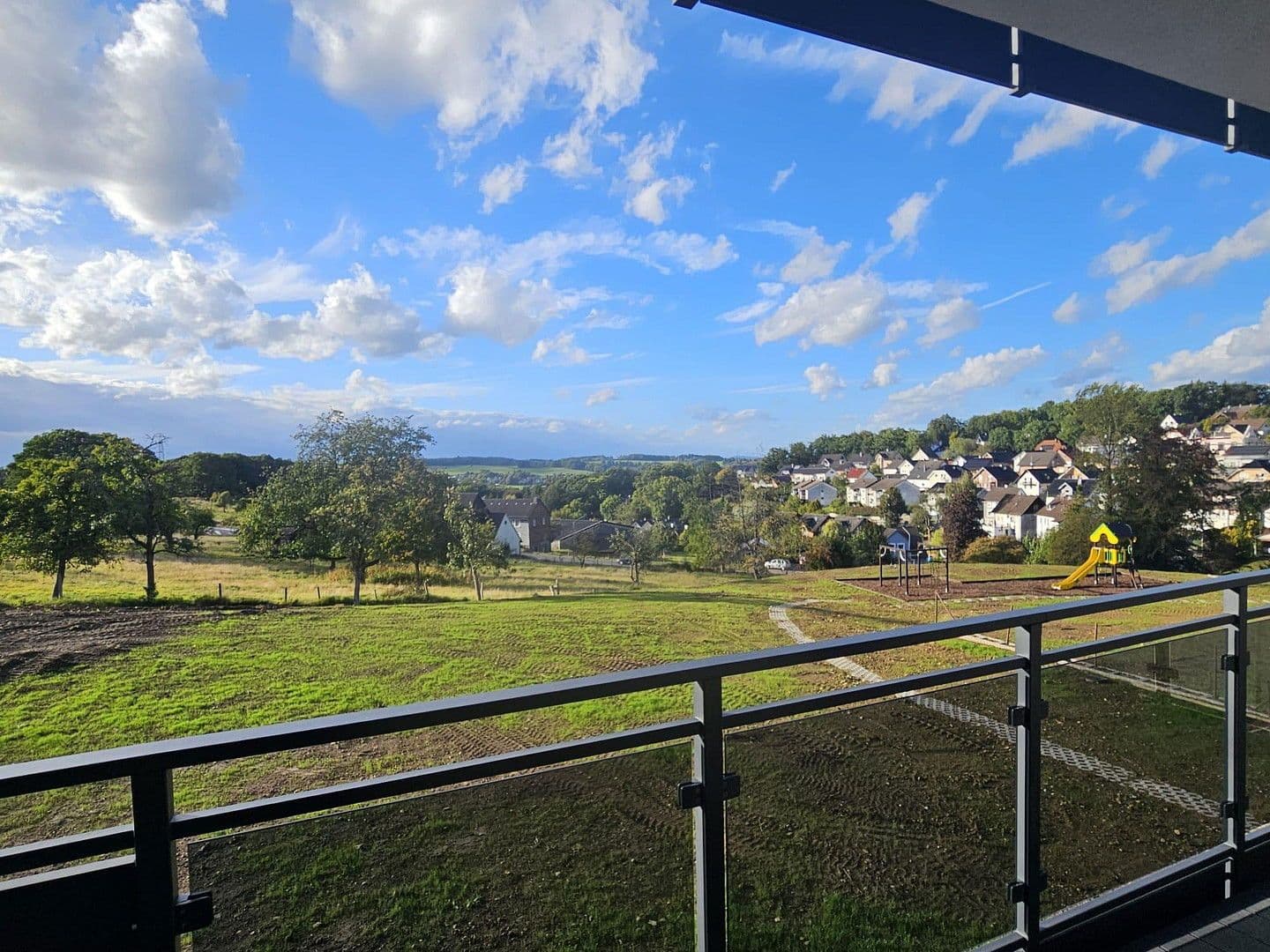 Pronájem bytu 3+1 82 m², Büscherhof 13, Waldbröl, Severní Porýní-Vestfálsko Pronájem bytu 3+1 82 m², Büscherhof 13, Waldbröl, Severní Porýní-Vestfálsko