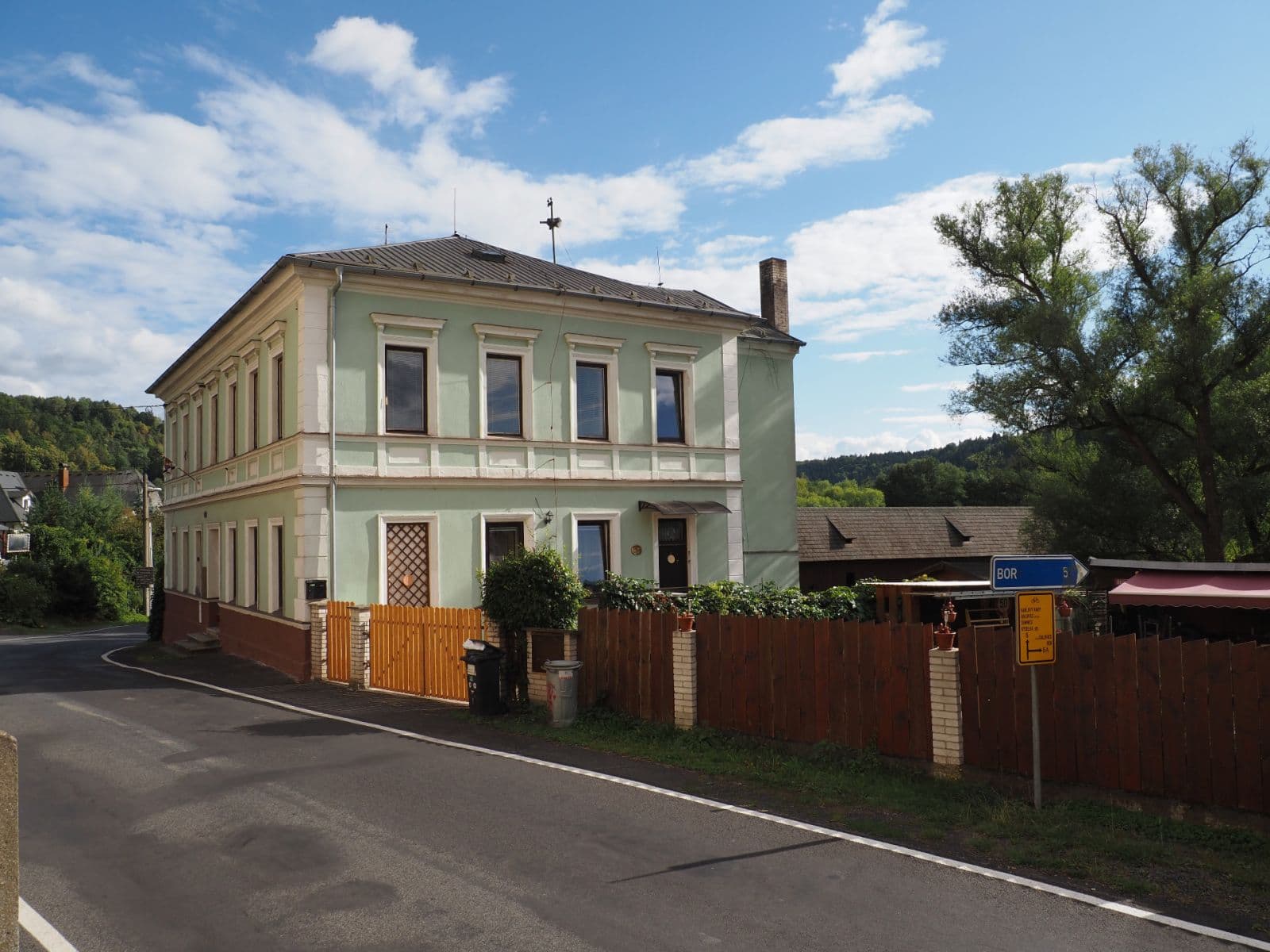 Prodej domu 675 m², pozemek 965 m², Kyselka, Karlovarský kraj Prodej domu 675 m², pozemek 965 m², Kyselka, Karlovarský kraj