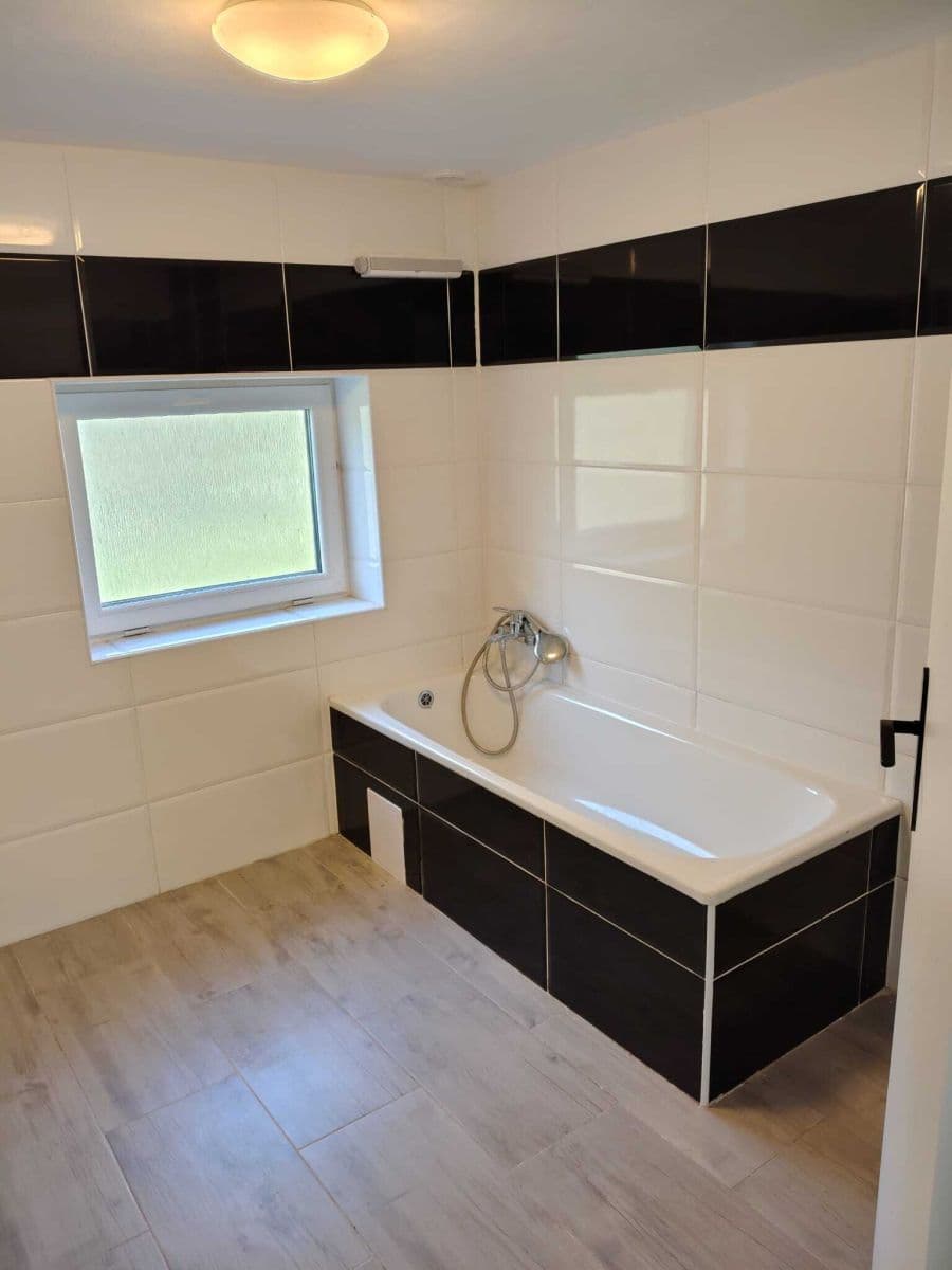 Prodej domu 92 m², pozemek 1.544 m², Bernartice, Královéhradecký kraj Prodej domu 92 m², pozemek 1.544 m², Bernartice, Královéhradecký kraj