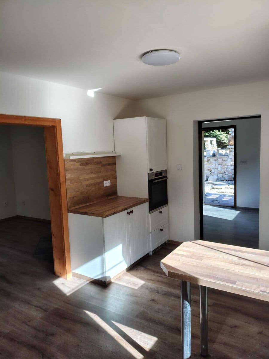 Prodej domu 92 m², pozemek 1.544 m², Bernartice, Královéhradecký kraj Prodej domu 92 m², pozemek 1.544 m², Bernartice, Královéhradecký kraj