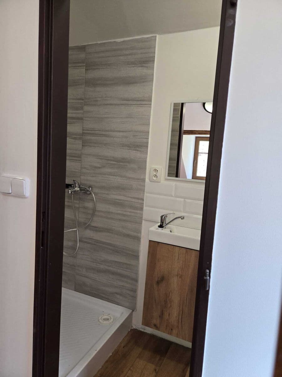 Prodej domu 92 m², pozemek 1.544 m², Bernartice, Královéhradecký kraj Prodej domu 92 m², pozemek 1.544 m², Bernartice, Královéhradecký kraj