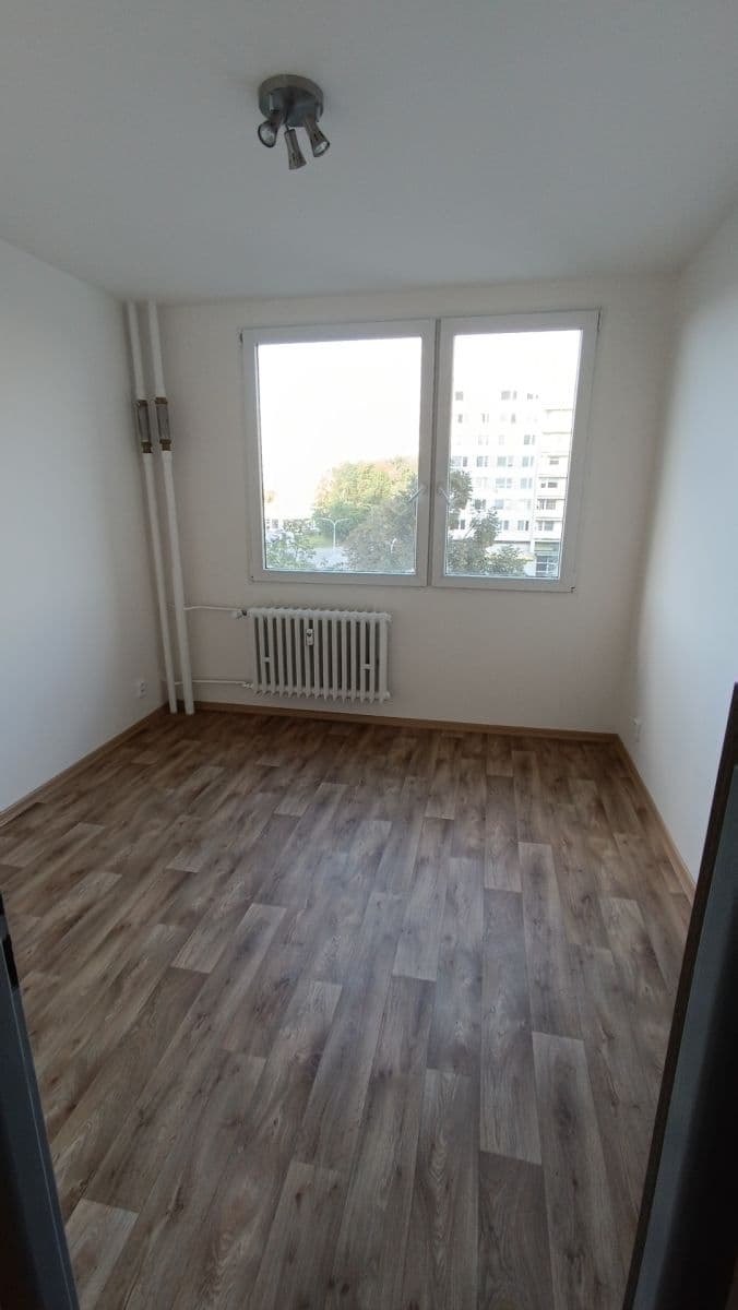 Pronájem bytu 3+1 65 m², Frýdlantská, Praha, Praha Pronájem bytu 3+1 65 m², Frýdlantská, Praha, Praha