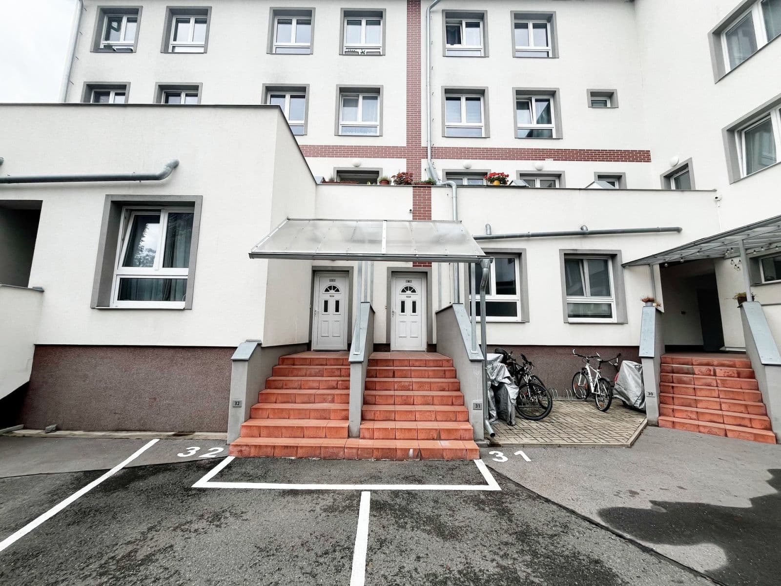 Pronájem bytu 1+kk 40 m², Otvovice, Středočeský kraj Pronájem bytu 1+kk 40 m², Otvovice, Středočeský kraj