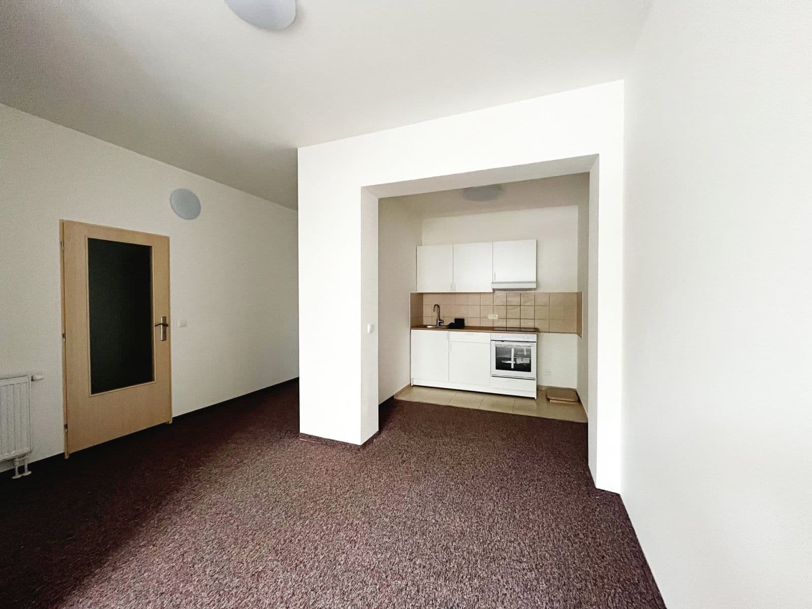 Pronájem bytu 1+kk 40 m², Otvovice, Středočeský kraj Pronájem bytu 1+kk 40 m², Otvovice, Středočeský kraj