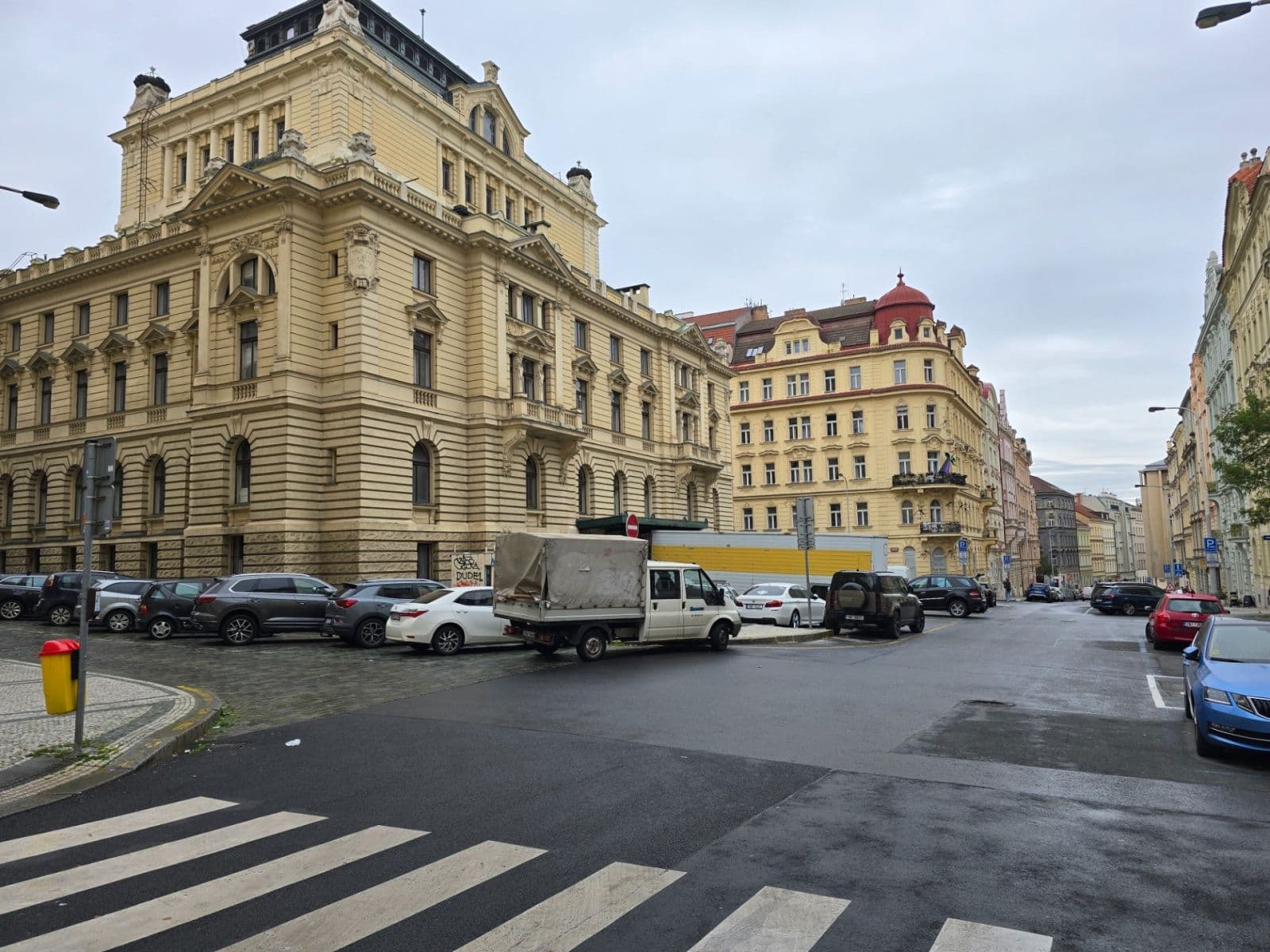 Pronájem bytu 2+1 50 m², Římská, Praha, Praha Pronájem bytu 2+1 50 m², Římská, Praha, Praha
