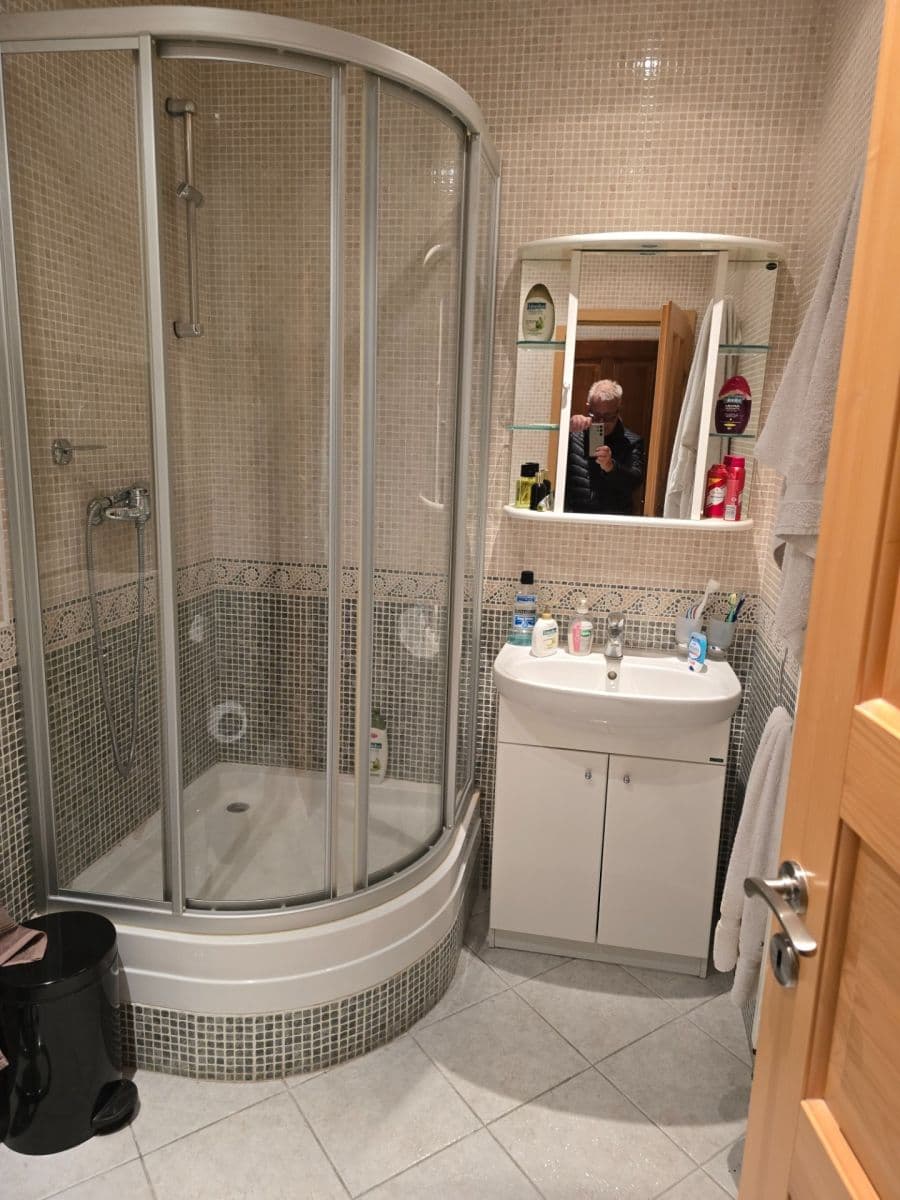 Pronájem bytu 2+1 50 m², Římská, Praha, Praha Pronájem bytu 2+1 50 m², Římská, Praha, Praha