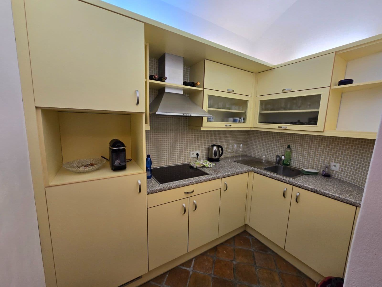 Pronájem bytu 2+1 50 m², Římská, Praha, Praha Pronájem bytu 2+1 50 m², Římská, Praha, Praha