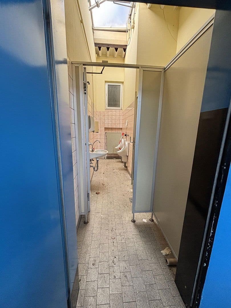 Prodej nebytového prostoru 13.171 m², Talstr, 146, Lüdenscheid, Severní Porýní-Vestfálsko Prodej nebytového prostoru 13.171 m², Talstr, 146, Lüdenscheid, Severní Porýní-Vestfálsko