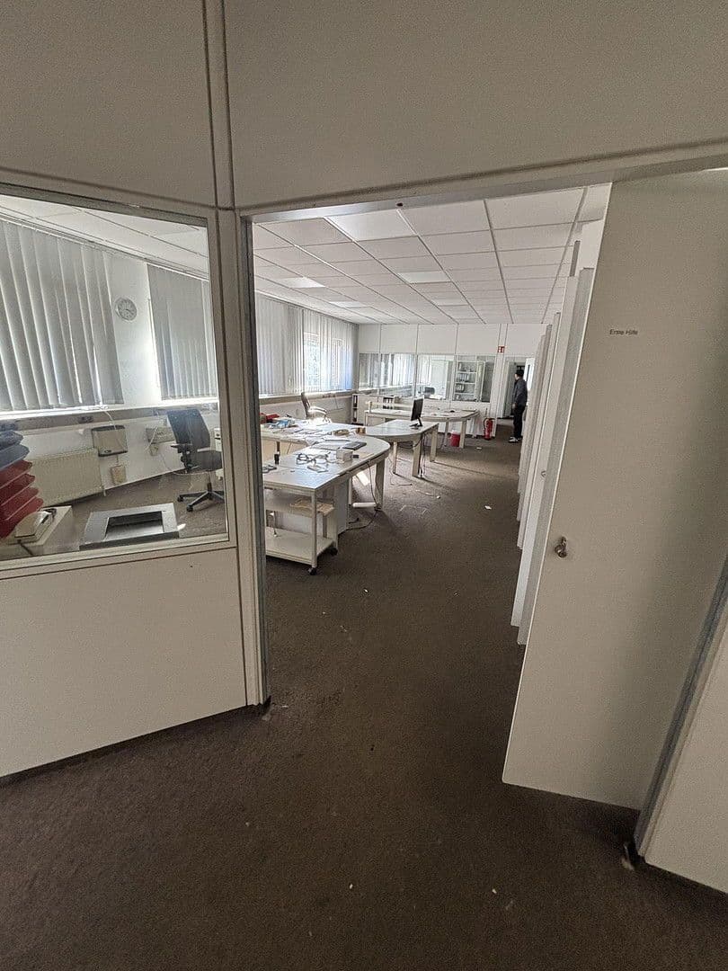 Prodej nebytového prostoru 13.171 m², Talstr, 146, Lüdenscheid, Severní Porýní-Vestfálsko Prodej nebytového prostoru 13.171 m², Talstr, 146, Lüdenscheid, Severní Porýní-Vestfálsko