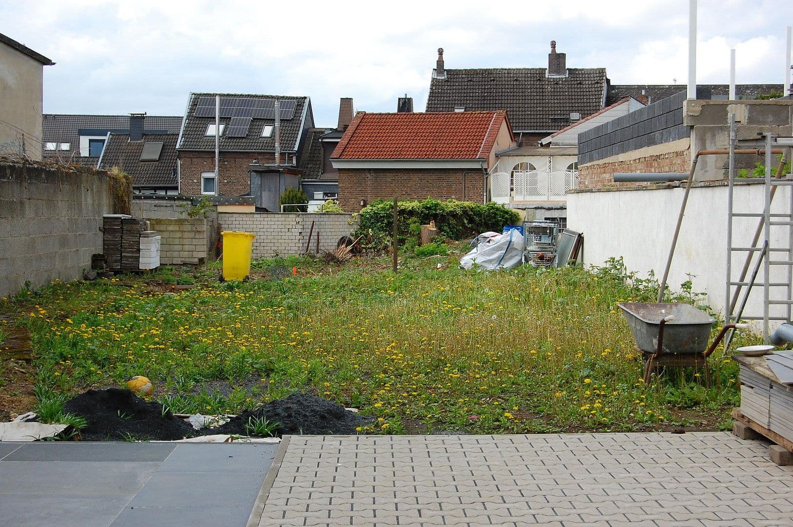 Prodej domu 155 m², pozemek 378 m², Kerpen, Severní Porýní-Vestfálsko Prodej domu 155 m², pozemek 378 m², Kerpen, Severní Porýní-Vestfálsko