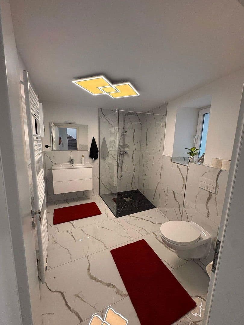 Prodej domu 155 m², pozemek 378 m², Kerpen, Severní Porýní-Vestfálsko Prodej domu 155 m², pozemek 378 m², Kerpen, Severní Porýní-Vestfálsko