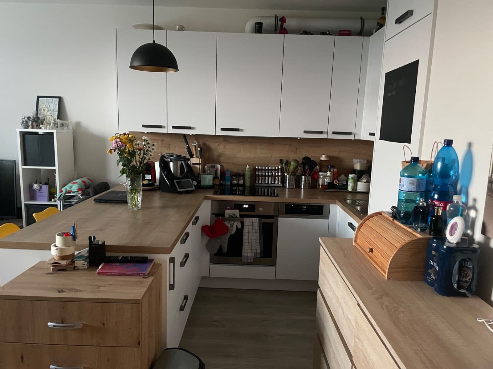 Pronájem bytu 1+kk 38 m², Velvarská, Horoměřice, Středočeský kraj Pronájem bytu 1+kk 38 m², Velvarská, Horoměřice, Středočeský kraj