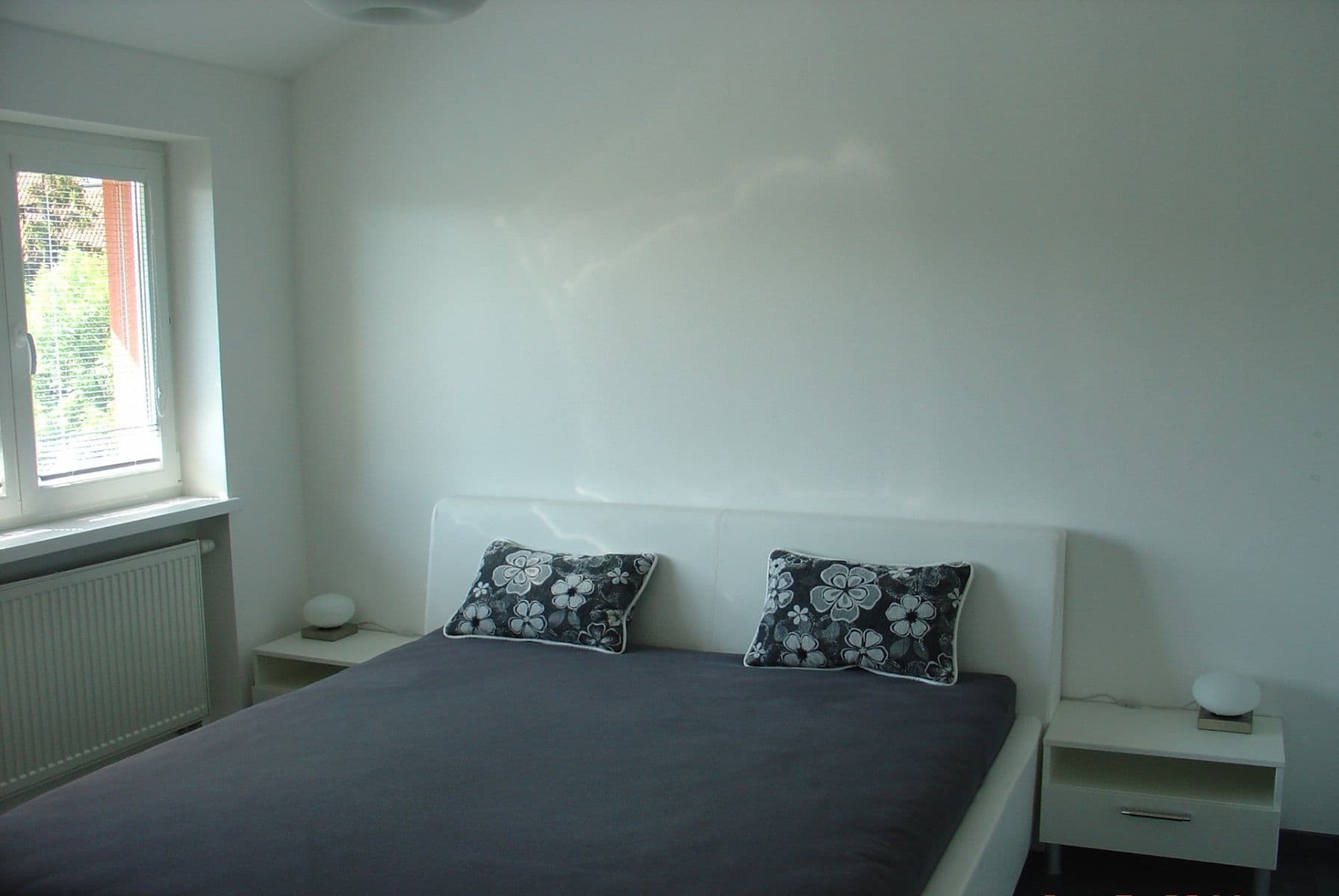 Pronájem bytu 2+1 55 m², Gaštanová, Bratislava - mestská časť Staré Mesto, Bratislavský kraj Pronájem bytu 2+1 55 m², Gaštanová, Bratislava - mestská časť Staré Mesto, Bratislavský kraj