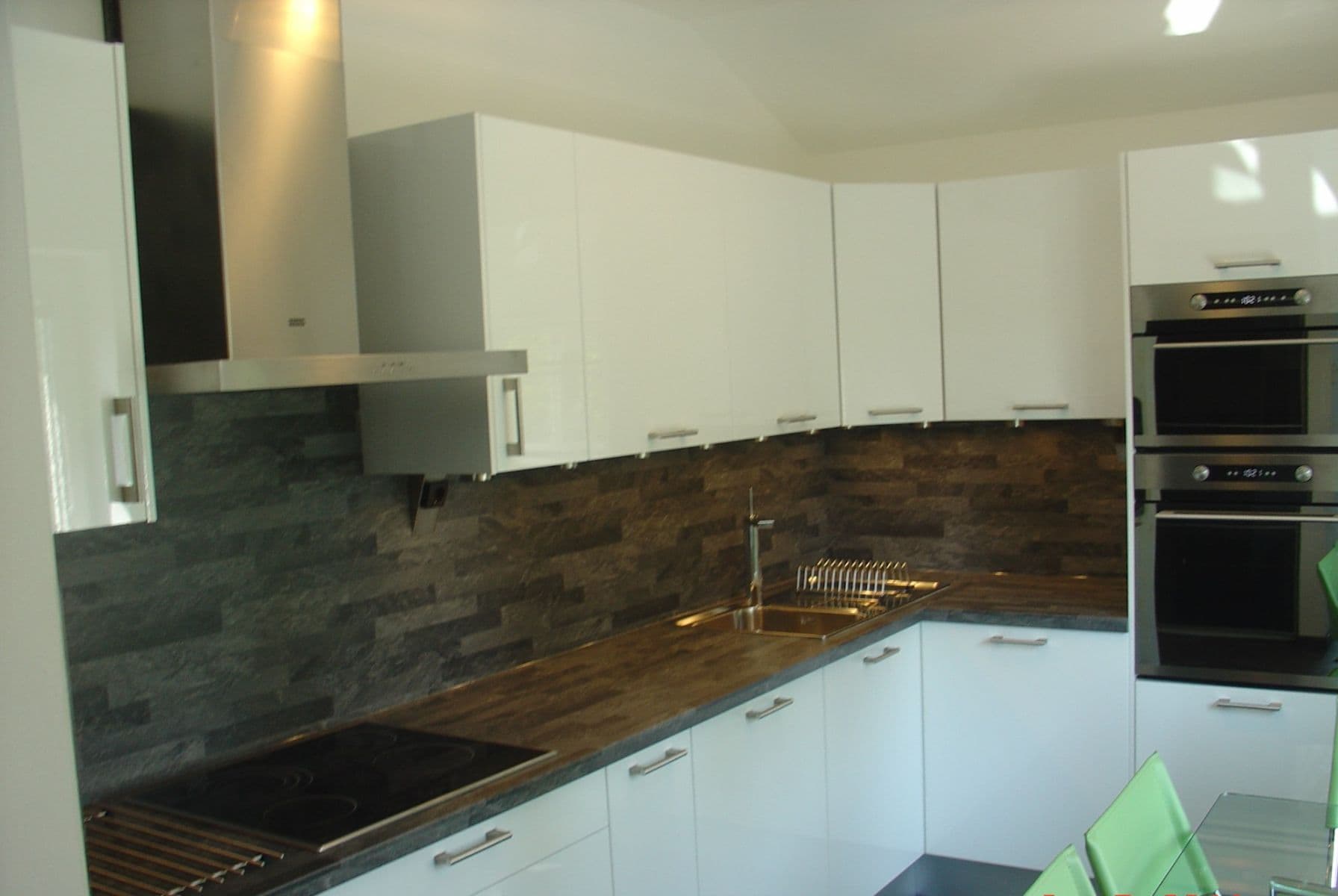 Pronájem bytu 2+1 55 m², Gaštanová, Bratislava - mestská časť Staré Mesto, Bratislavský kraj Pronájem bytu 2+1 55 m², Gaštanová, Bratislava - mestská časť Staré Mesto, Bratislavský kraj