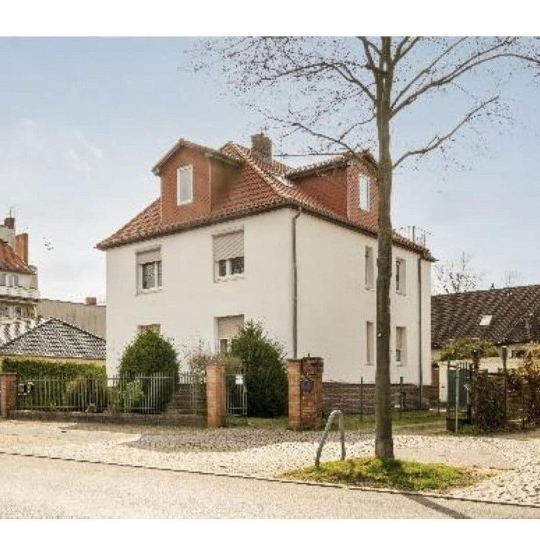 Prodej domu 250 m², pozemek 572 m², Am Falkenberg 64, Berlin, Berlín Prodej domu 250 m², pozemek 572 m², Am Falkenberg 64, Berlin, Berlín