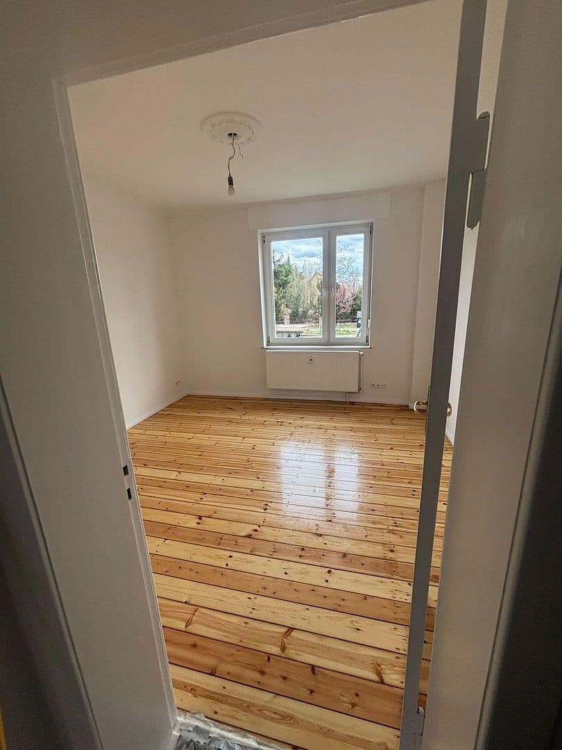 Prodej domu 250 m², pozemek 572 m², Am Falkenberg 64, Berlin, Berlín Prodej domu 250 m², pozemek 572 m², Am Falkenberg 64, Berlin, Berlín