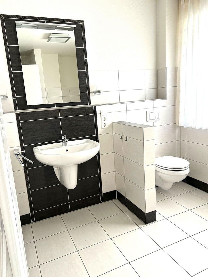 Pronájem bytu 3+1 113 m², Auf dem Winkel 43, Bad Zwischenahn, Dolní Sasko Pronájem bytu 3+1 113 m², Auf dem Winkel 43, Bad Zwischenahn, Dolní Sasko