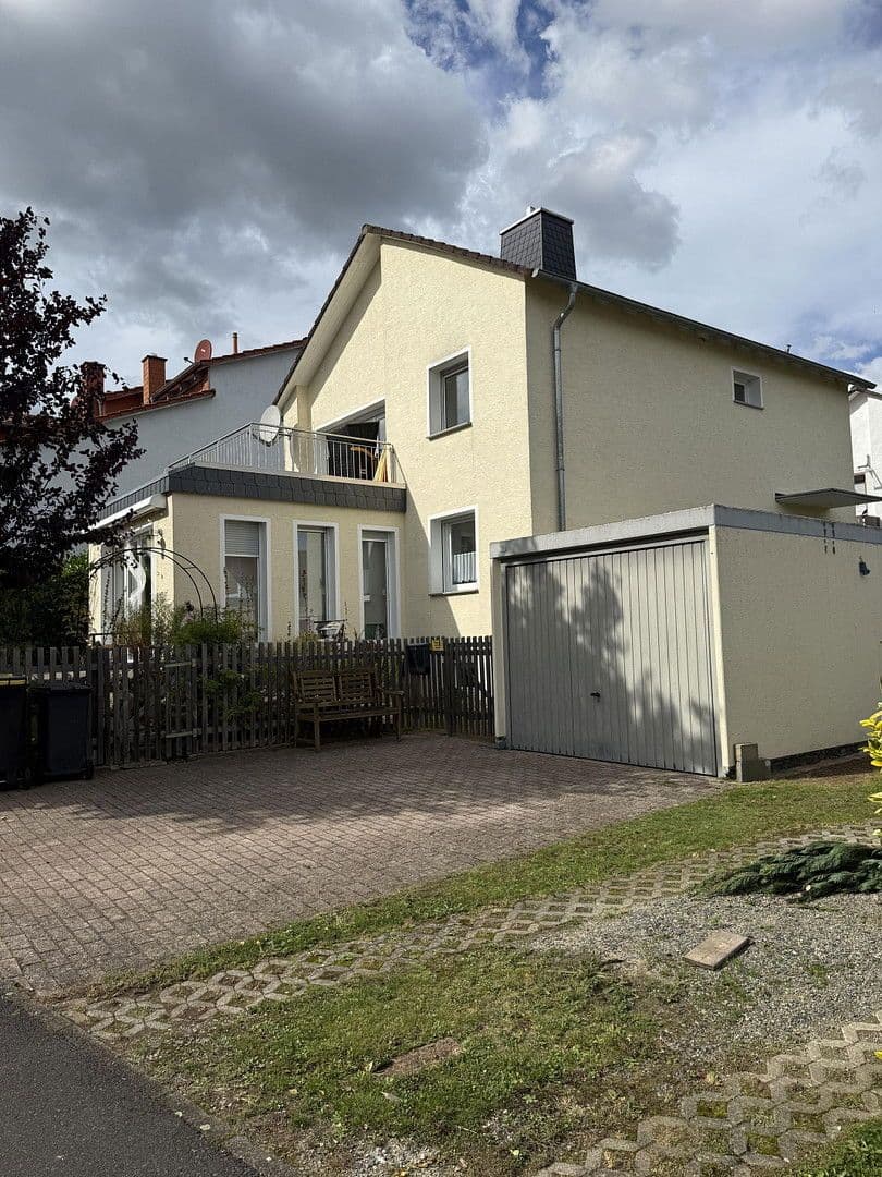 Prodej domu 143 m², pozemek 485 m², Baunatal, Hessen Prodej domu 143 m², pozemek 485 m², Baunatal, Hessen