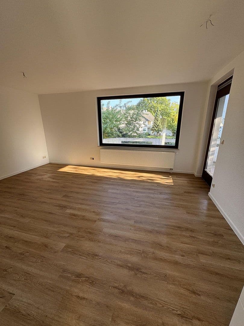 Prodej domu 180 m², pozemek 400 m², Trommelweg 86A, Oldenburg (Oldenburg), Dolní Sasko Prodej domu 180 m², pozemek 400 m², Trommelweg 86A, Oldenburg (Oldenburg), Dolní Sasko