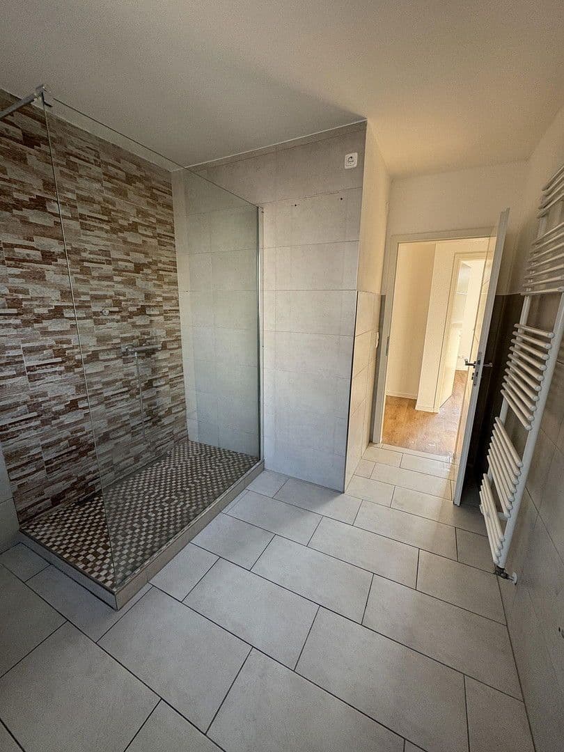 Prodej domu 180 m², pozemek 400 m², Trommelweg 86A, Oldenburg (Oldenburg), Dolní Sasko Prodej domu 180 m², pozemek 400 m², Trommelweg 86A, Oldenburg (Oldenburg), Dolní Sasko