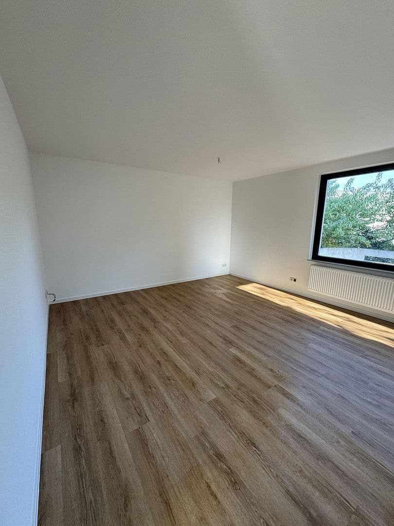 Prodej domu 180 m², pozemek 400 m², Trommelweg 86A, Oldenburg (Oldenburg), Dolní Sasko Prodej domu 180 m², pozemek 400 m², Trommelweg 86A, Oldenburg (Oldenburg), Dolní Sasko