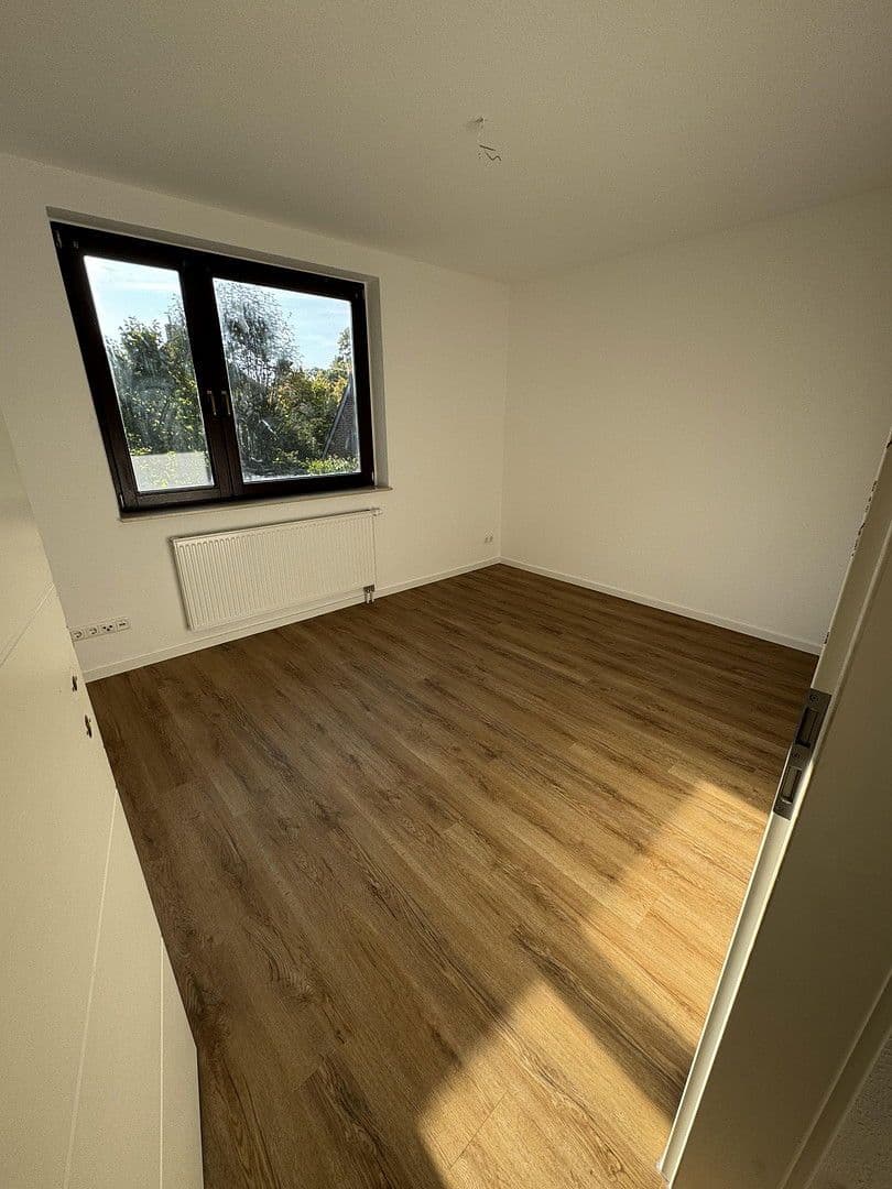 Prodej domu 180 m², pozemek 400 m², Trommelweg 86A, Oldenburg (Oldenburg), Dolní Sasko Prodej domu 180 m², pozemek 400 m², Trommelweg 86A, Oldenburg (Oldenburg), Dolní Sasko