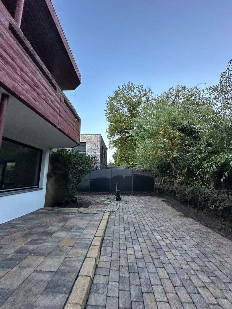Prodej domu 180 m², pozemek 400 m², Trommelweg 86A, Oldenburg (Oldenburg), Dolní Sasko Prodej domu 180 m², pozemek 400 m², Trommelweg 86A, Oldenburg (Oldenburg), Dolní Sasko