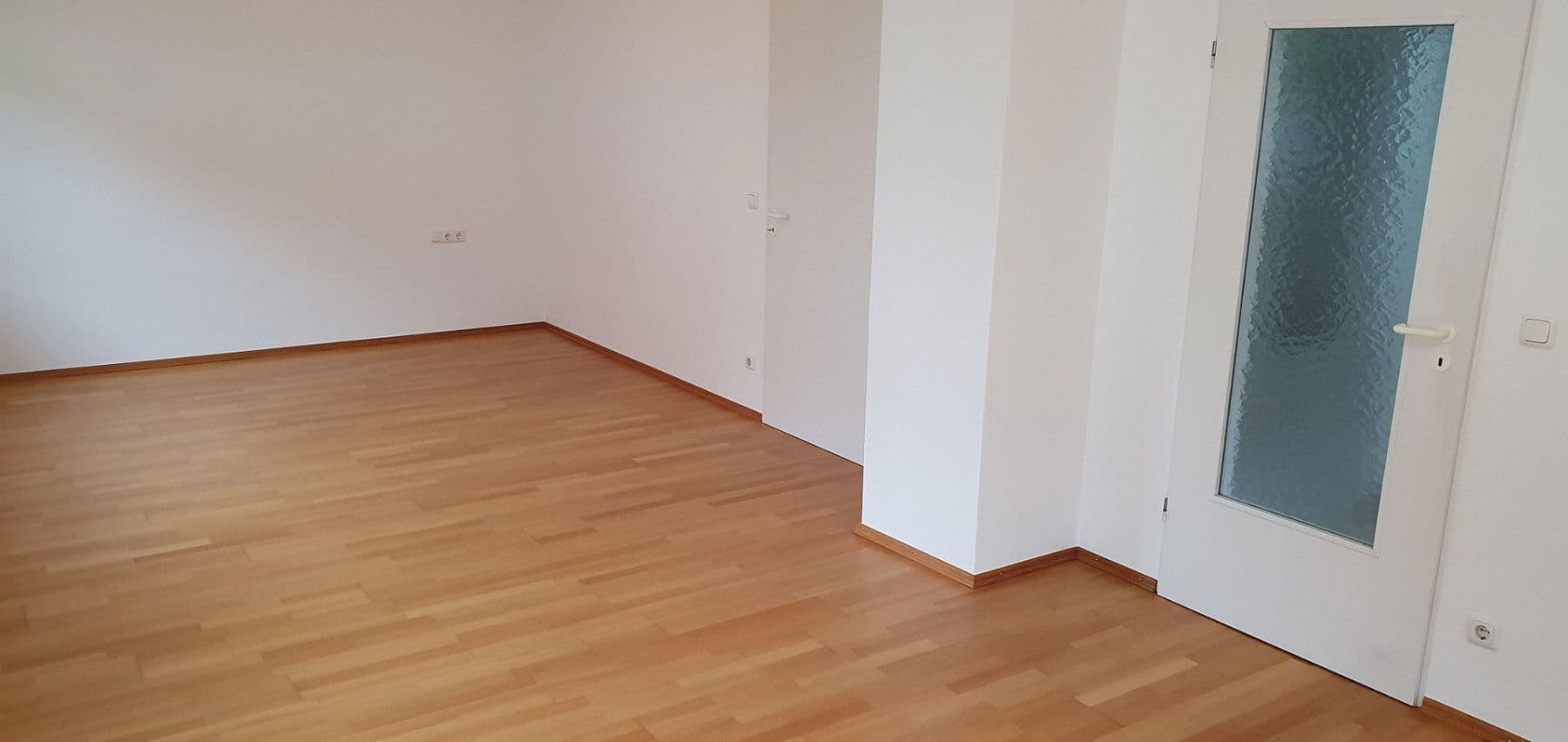 Prodej domu 330 m², pozemek 727 m², Sittenbachstraße 28 und 28a, Odelzhausen, Bavorsko Prodej domu 330 m², pozemek 727 m², Sittenbachstraße 28 und 28a, Odelzhausen, Bavorsko