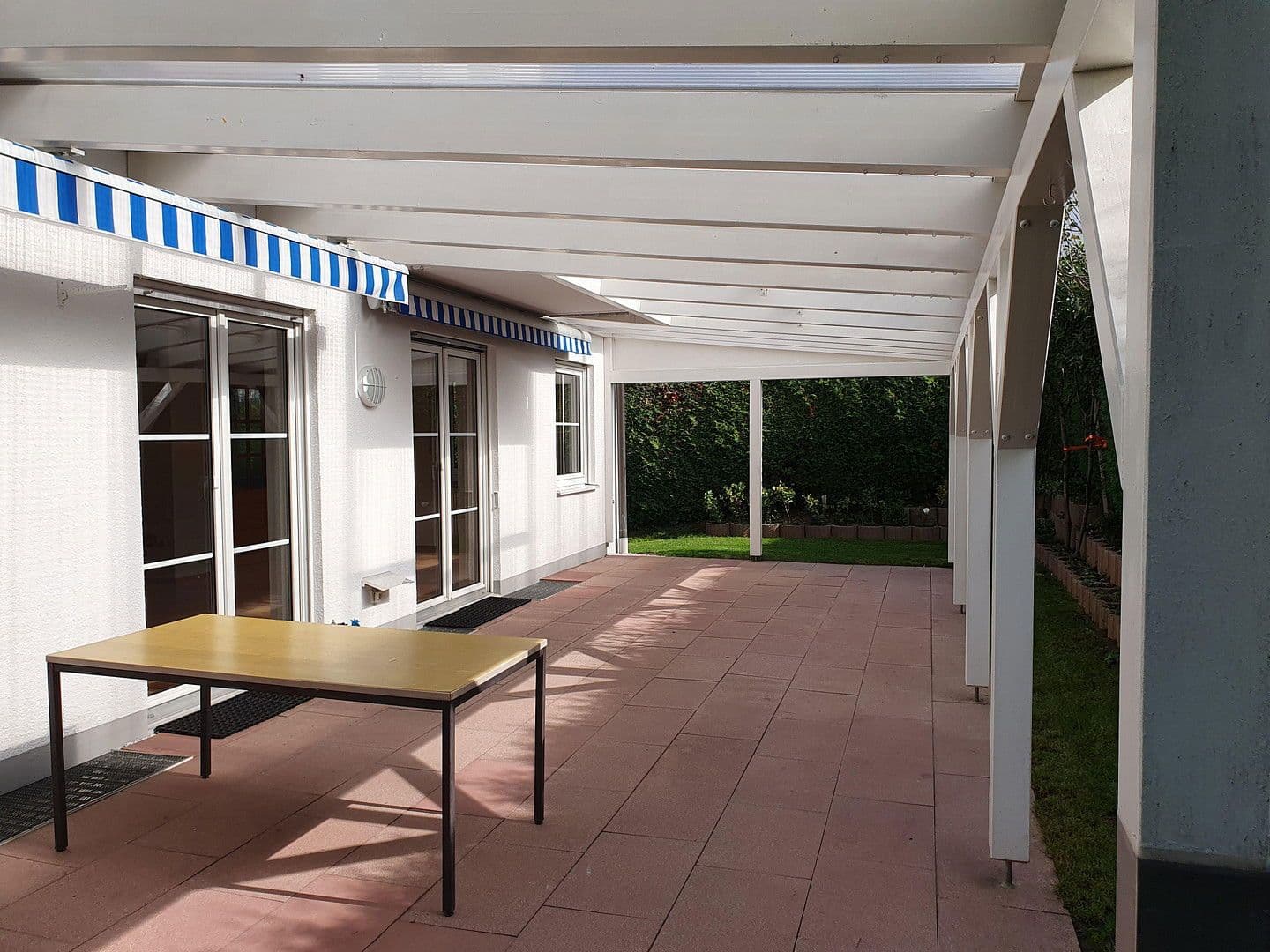 Prodej domu 330 m², pozemek 727 m², Sittenbachstraße 28 und 28a, Odelzhausen, Bavorsko Prodej domu 330 m², pozemek 727 m², Sittenbachstraße 28 und 28a, Odelzhausen, Bavorsko