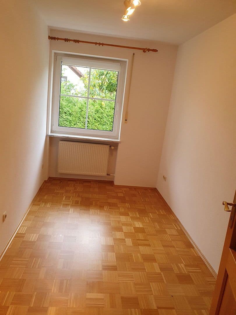 Prodej domu 330 m², pozemek 727 m², Sittenbachstraße 28 und 28a, Odelzhausen, Bavorsko Prodej domu 330 m², pozemek 727 m², Sittenbachstraße 28 und 28a, Odelzhausen, Bavorsko