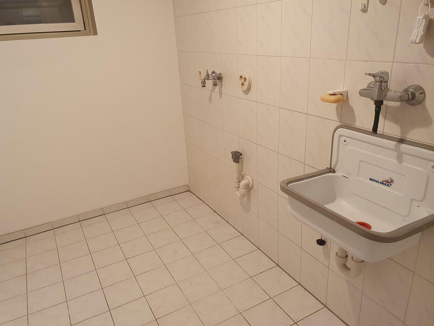 Prodej domu 330 m², pozemek 727 m², Sittenbachstraße 28 und 28a, Odelzhausen, Bavorsko Prodej domu 330 m², pozemek 727 m², Sittenbachstraße 28 und 28a, Odelzhausen, Bavorsko