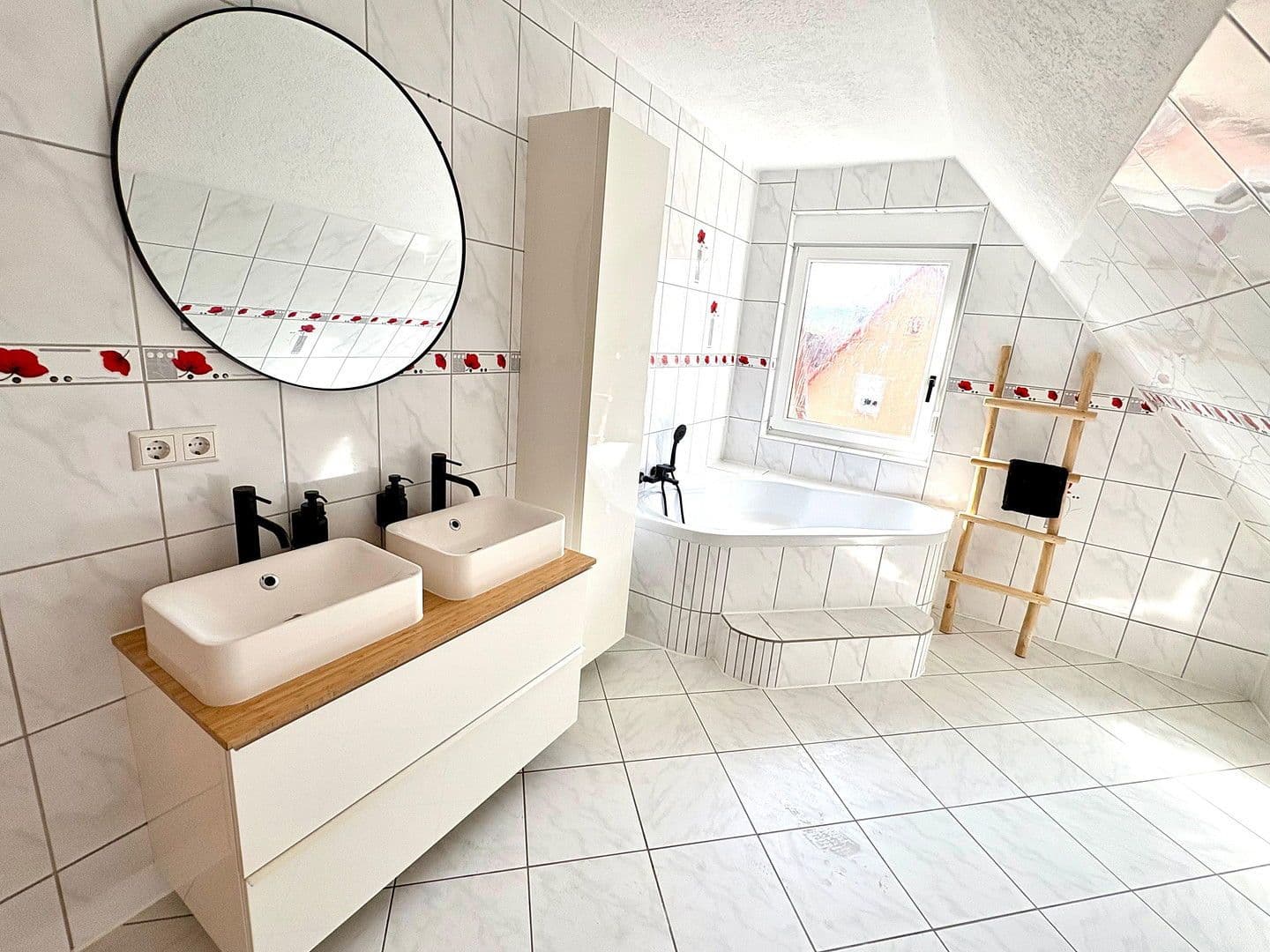 Prodej bytu 6+1 205 m², Rathausstraße 3, Forchtenberg, Bádensko-Württembersko Prodej bytu 6+1 205 m², Rathausstraße 3, Forchtenberg, Bádensko-Württembersko