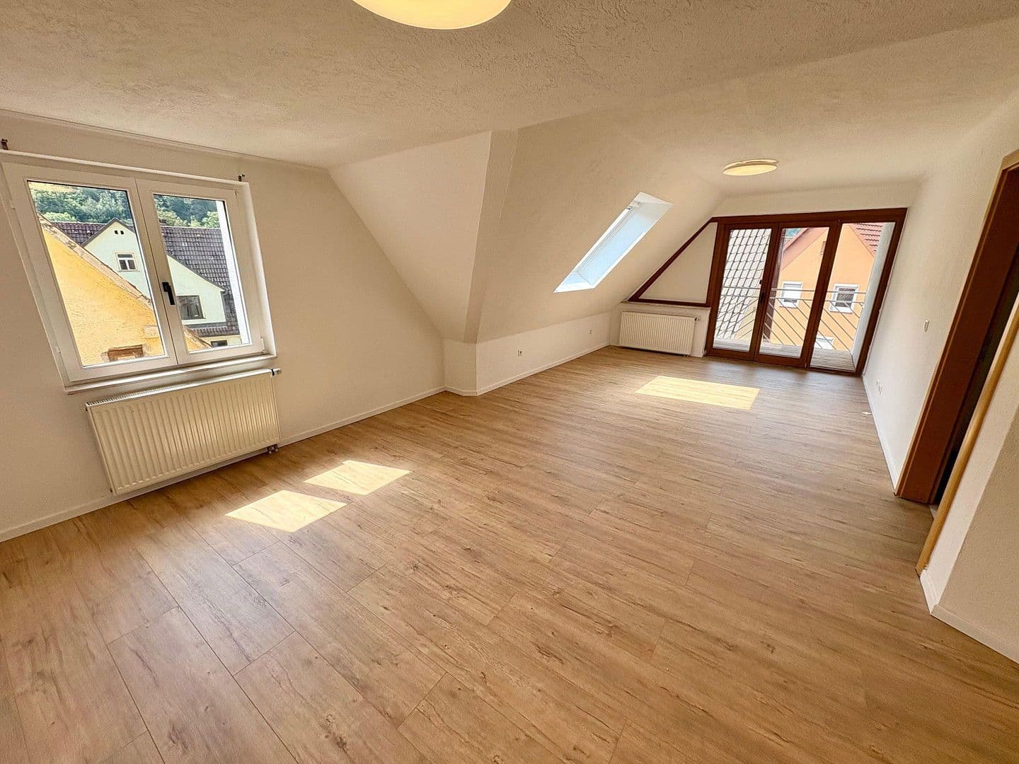 Prodej bytu 6+1 205 m², Rathausstraße 3, Forchtenberg, Bádensko-Württembersko Prodej bytu 6+1 205 m², Rathausstraße 3, Forchtenberg, Bádensko-Württembersko