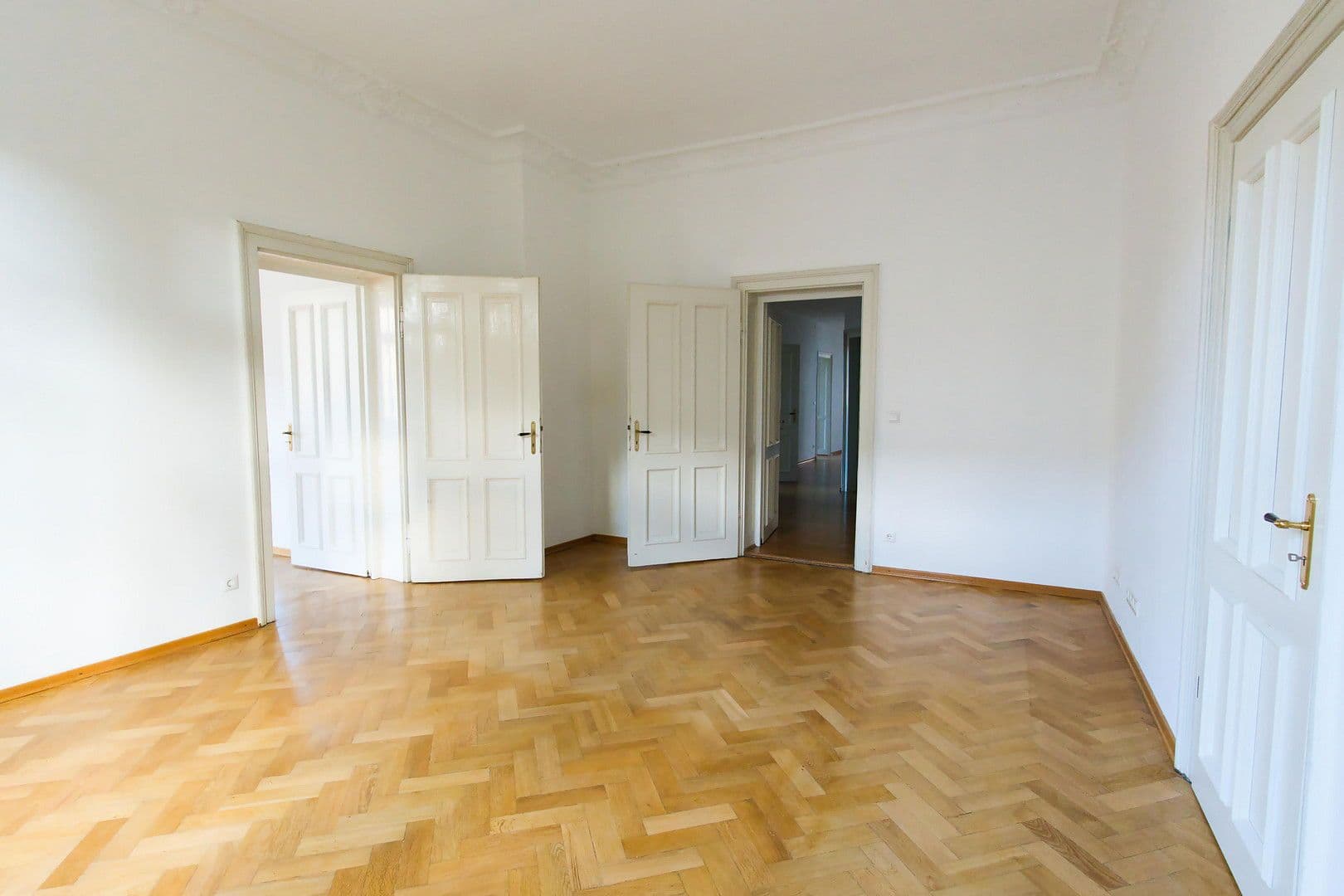 Pronájem kanceláře 225 m², Gratzmüllerstraße 1, Augsburg, Bavorsko Pronájem kanceláře 225 m², Gratzmüllerstraße 1, Augsburg, Bavorsko