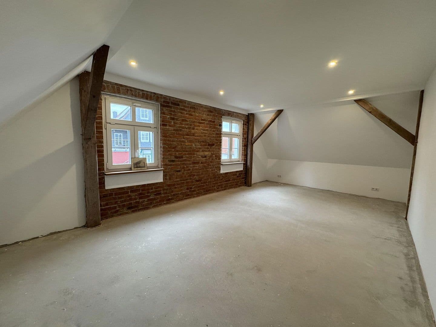 Prodej domu 144 m², pozemek 936 m², Wolfhagen, Hessen Prodej domu 144 m², pozemek 936 m², Wolfhagen, Hessen