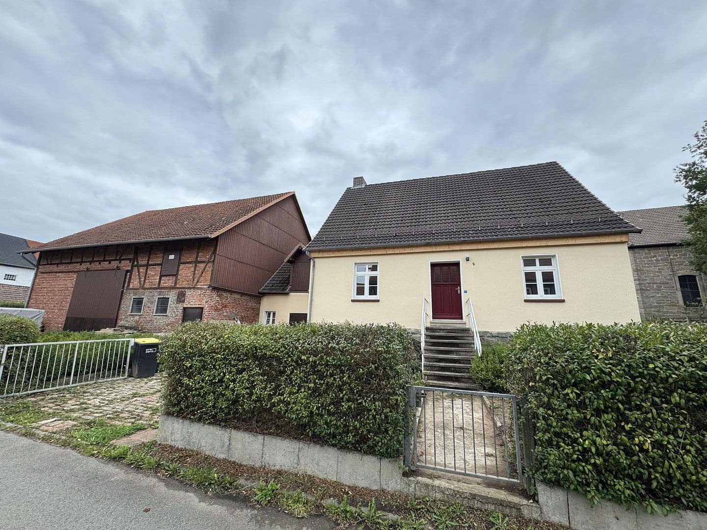 Prodej domu 144 m², pozemek 936 m², Wolfhagen, Hessen Prodej domu 144 m², pozemek 936 m², Wolfhagen, Hessen